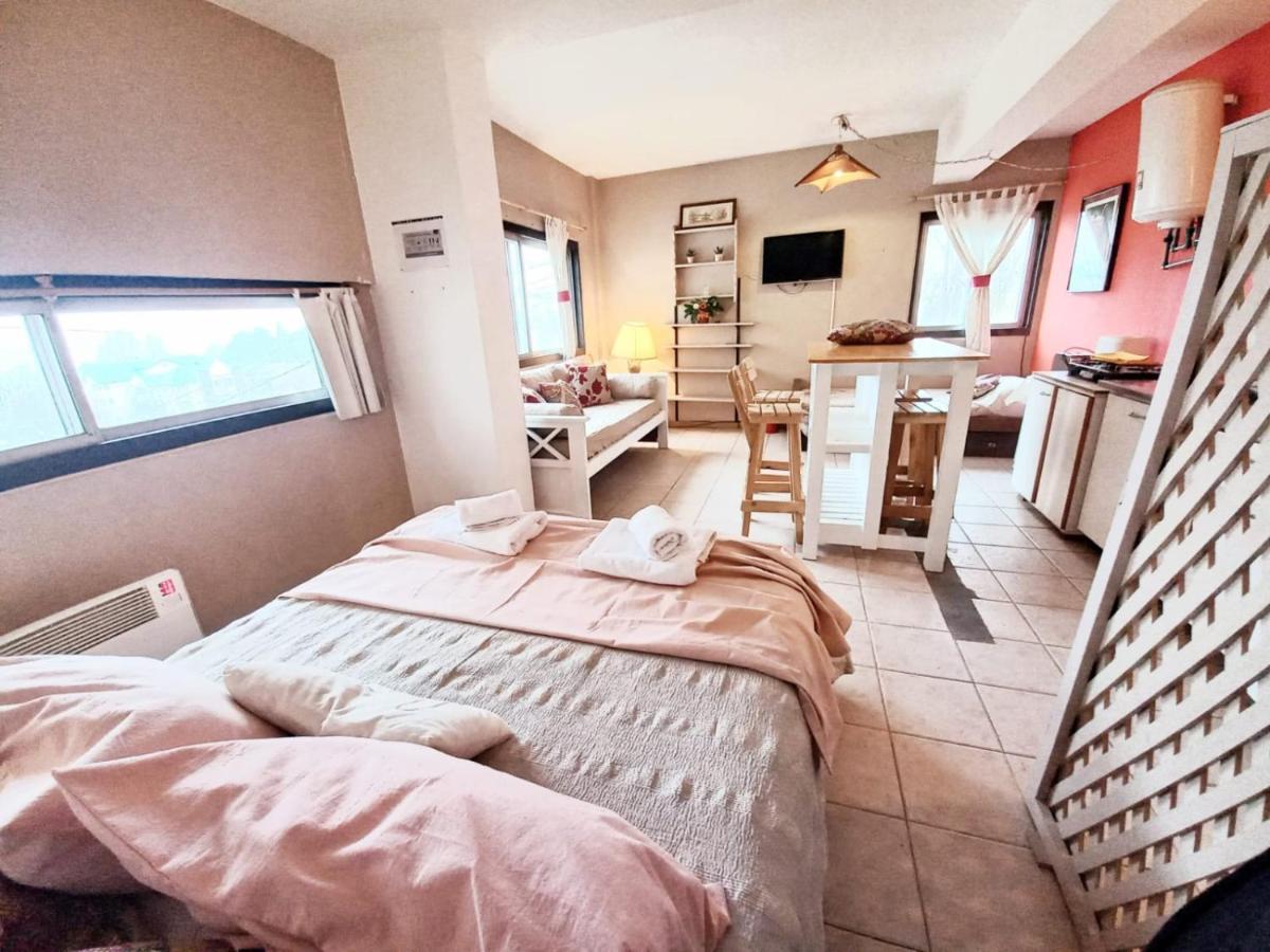 Departamento Mitre Apartment *